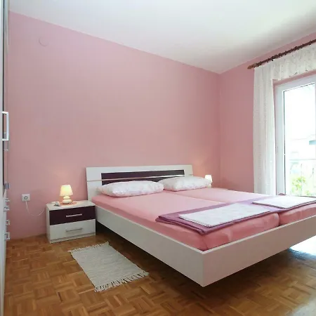 Apartamento Ivan 1911 *
