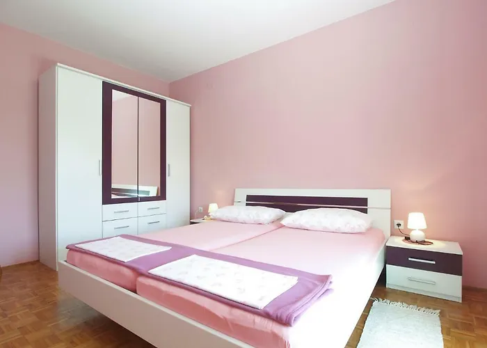 Appartement Ivan 1911 *