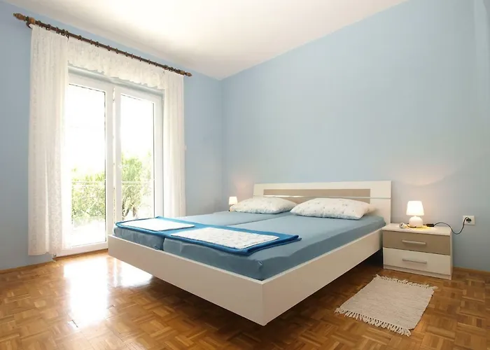 Appartement Ivan 1911 *